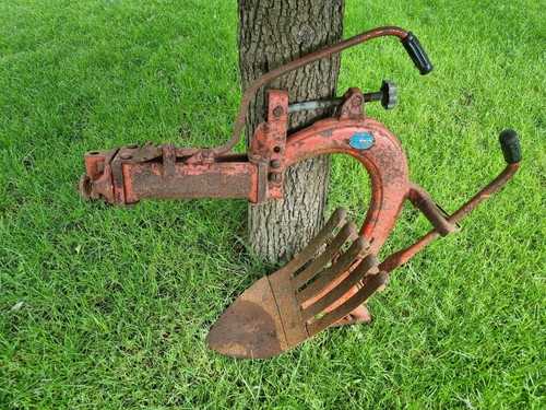 Reversible plough for - reversible,